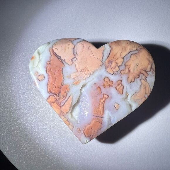 Pink Agate Crystal Heart Carving (#3) - Picture 4 of 10
